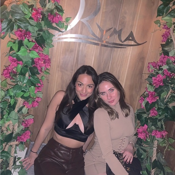 Meet your Posher, Julia - Picture 4 of 4